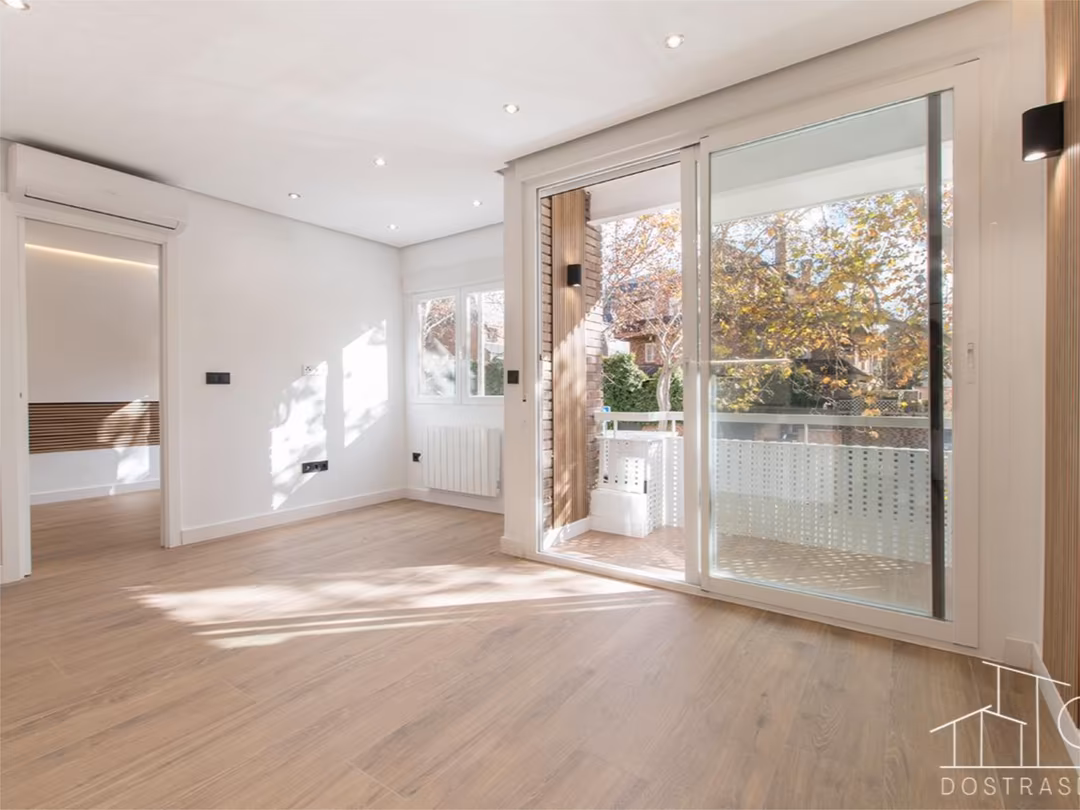 Piso en  Calle de Arturo Baldasano 7 - Foto 4