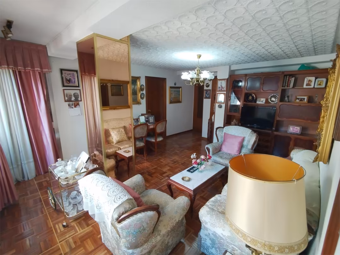 Piso en  Avenida de Abrantes 99 - Foto 2