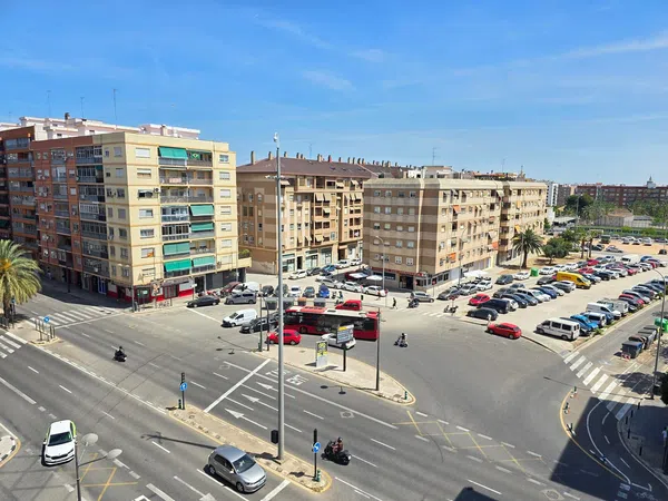 Piso en Avenida del Doctor Peset Aleixandre, Benicalap - Foto 1