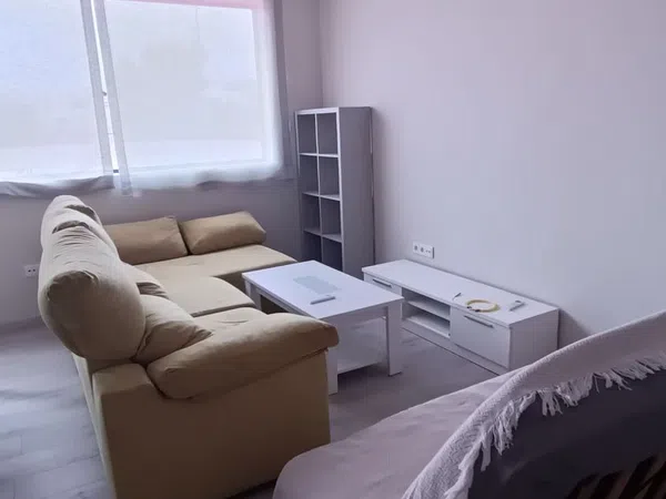 Estudio en calle Torremesas, 23 - Foto 1