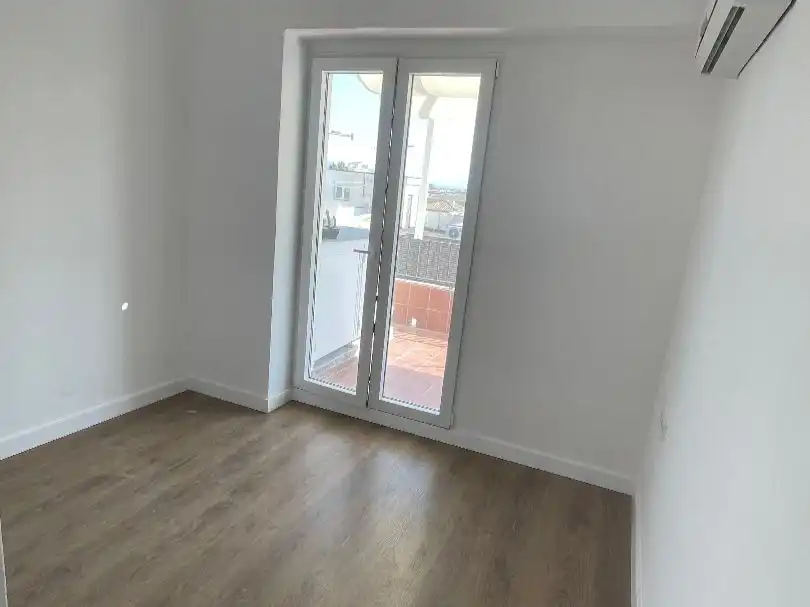 Piso en  Calle Mano de Hierro 22 - Foto 10