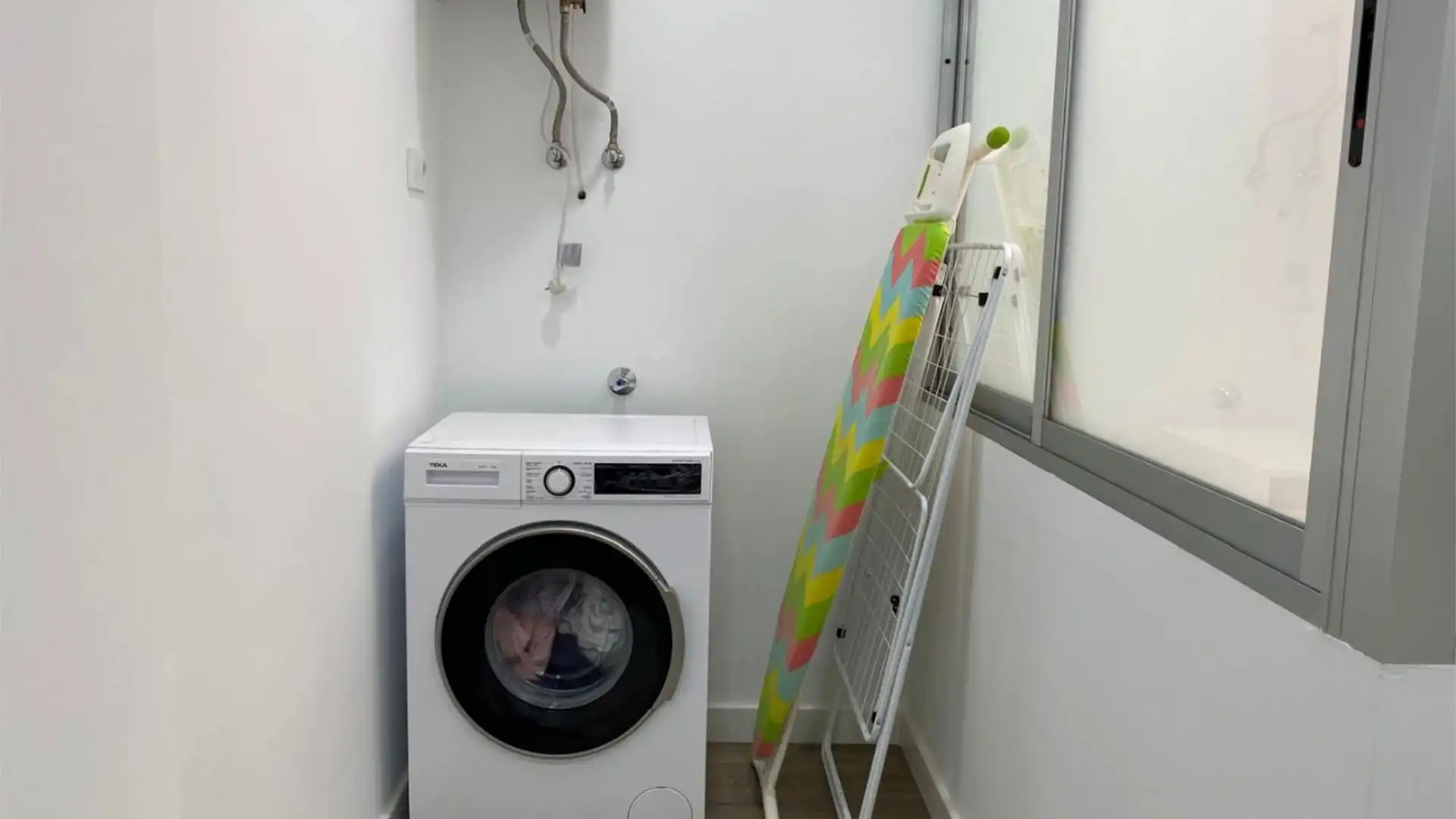 Piso en  Calle la Marina 63 - Foto 5