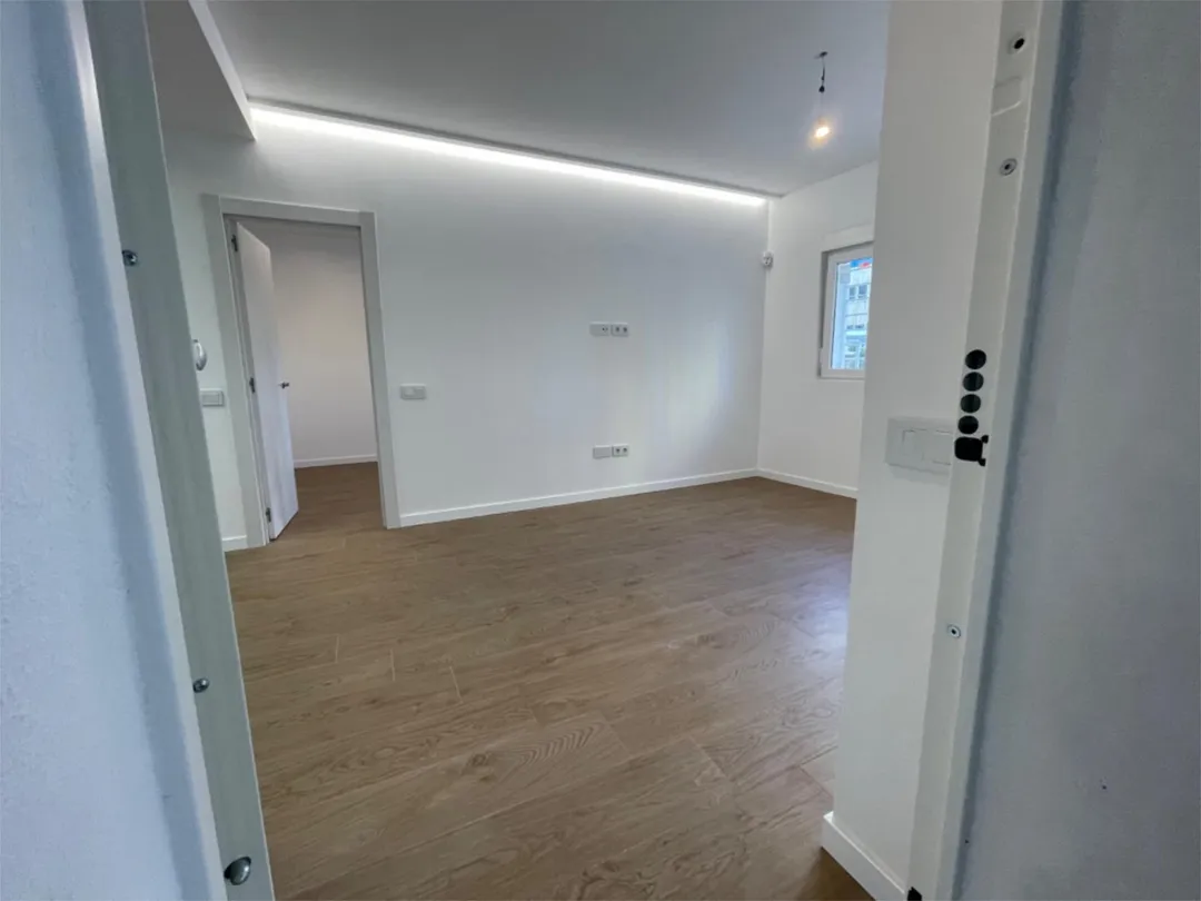 Piso en  Avenida de los Manantiales 24