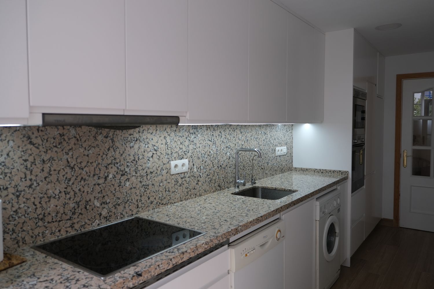 Piso en Avenida Ramón y Cajal, 12, Playa Bajadilla-Puertos - Foto 12