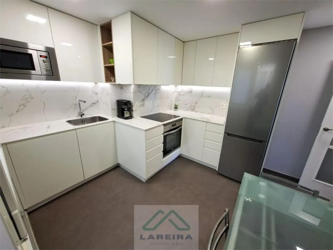 Piso en  Rúa do Conde de Torrecedeira 58 - Foto 1