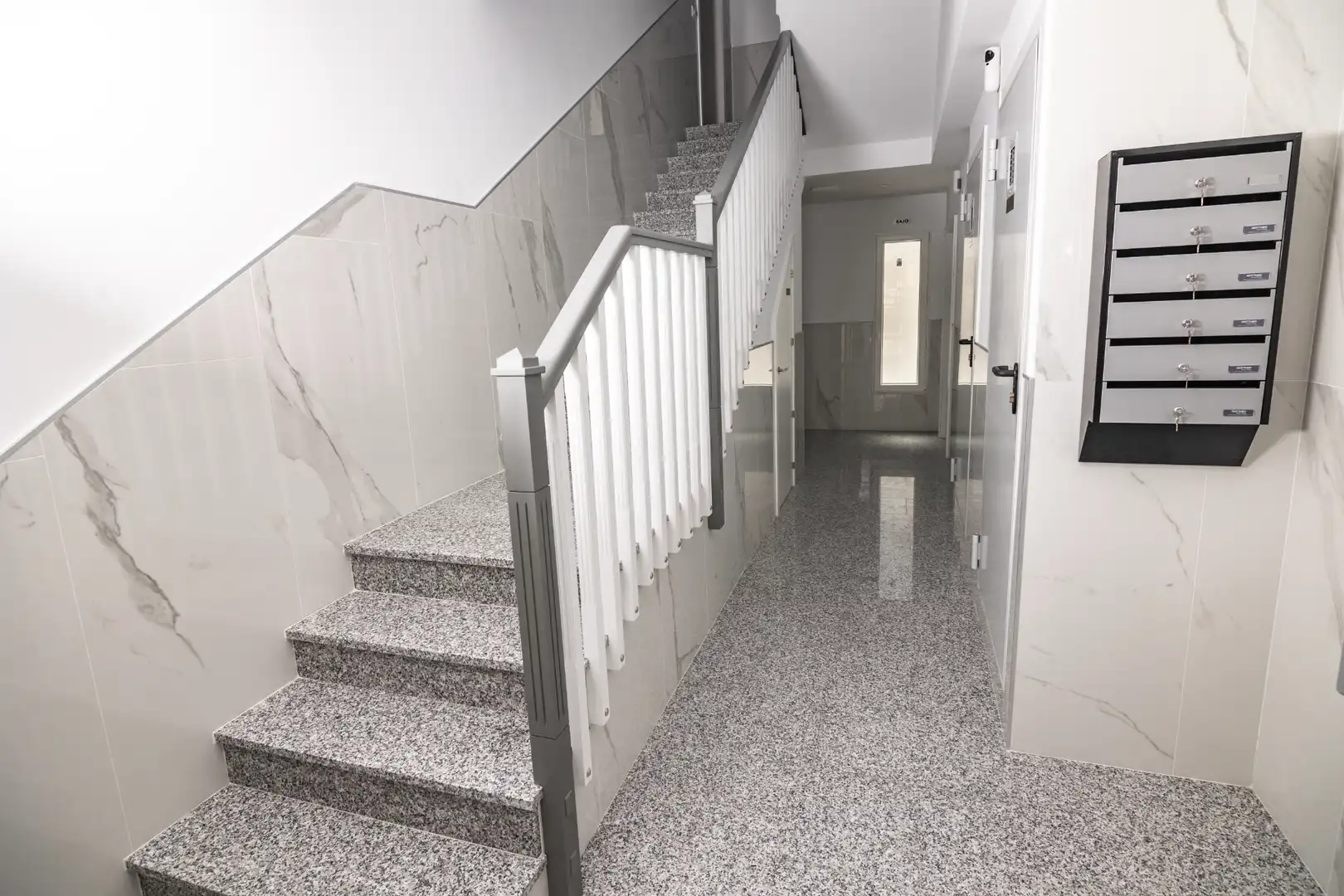Piso en  Calle de la Colmena del Cura 7 - Foto 3