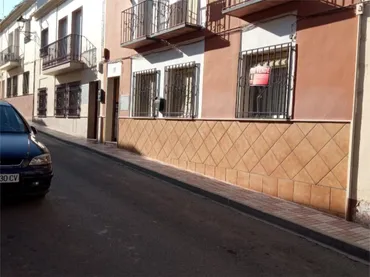 Casa adosada en  Calle Huertas 20 - Foto 1