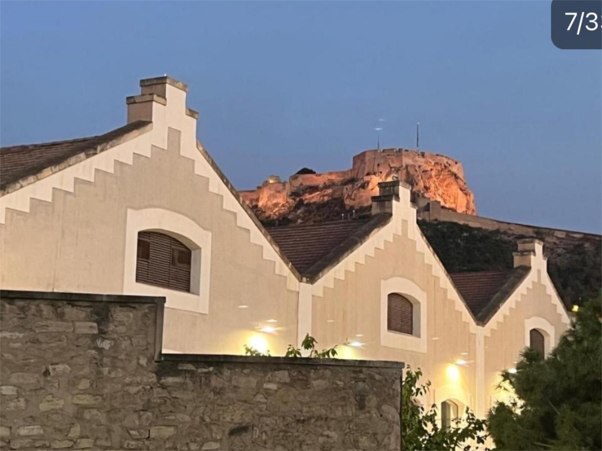 Piso en  Carrer Cronista Viravens 4 - Foto 9