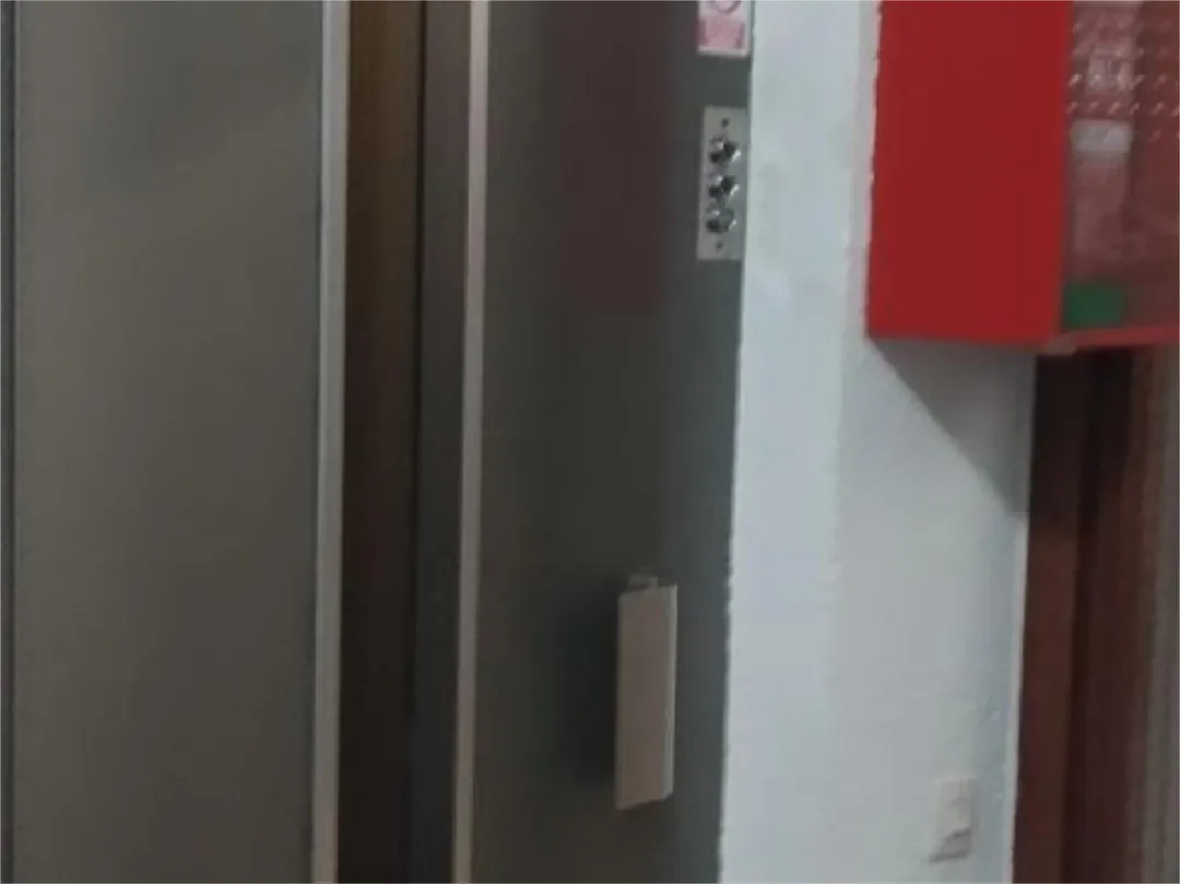 Piso en  Avenida de la República Argentina 52 - Foto 3