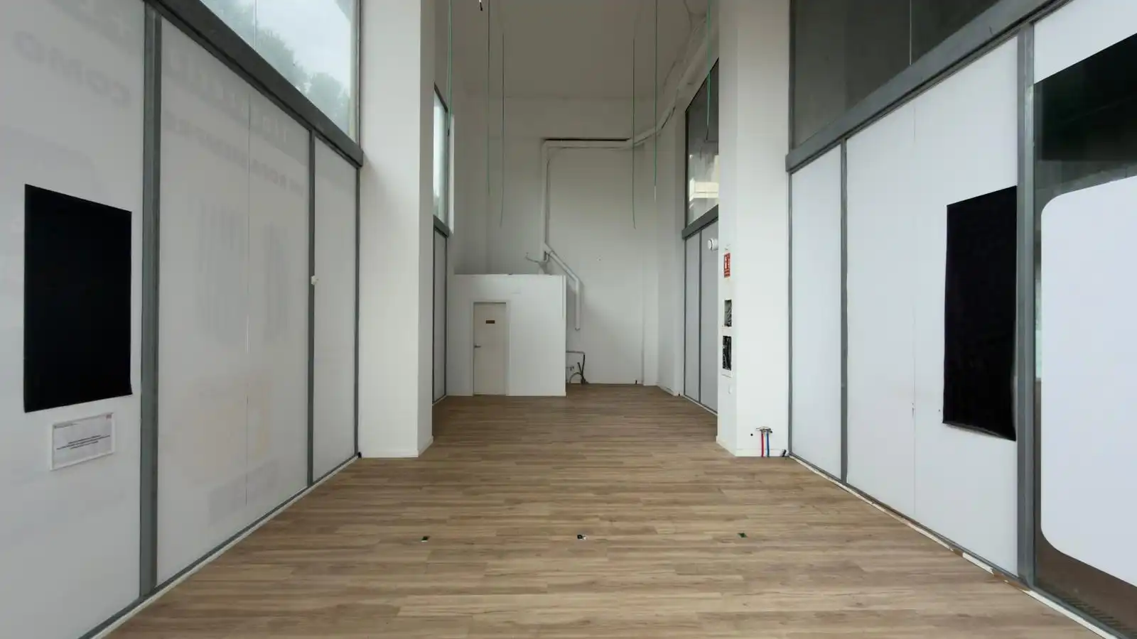 Local comercial en  Carrer Ernest Lluch 9 - Foto 4