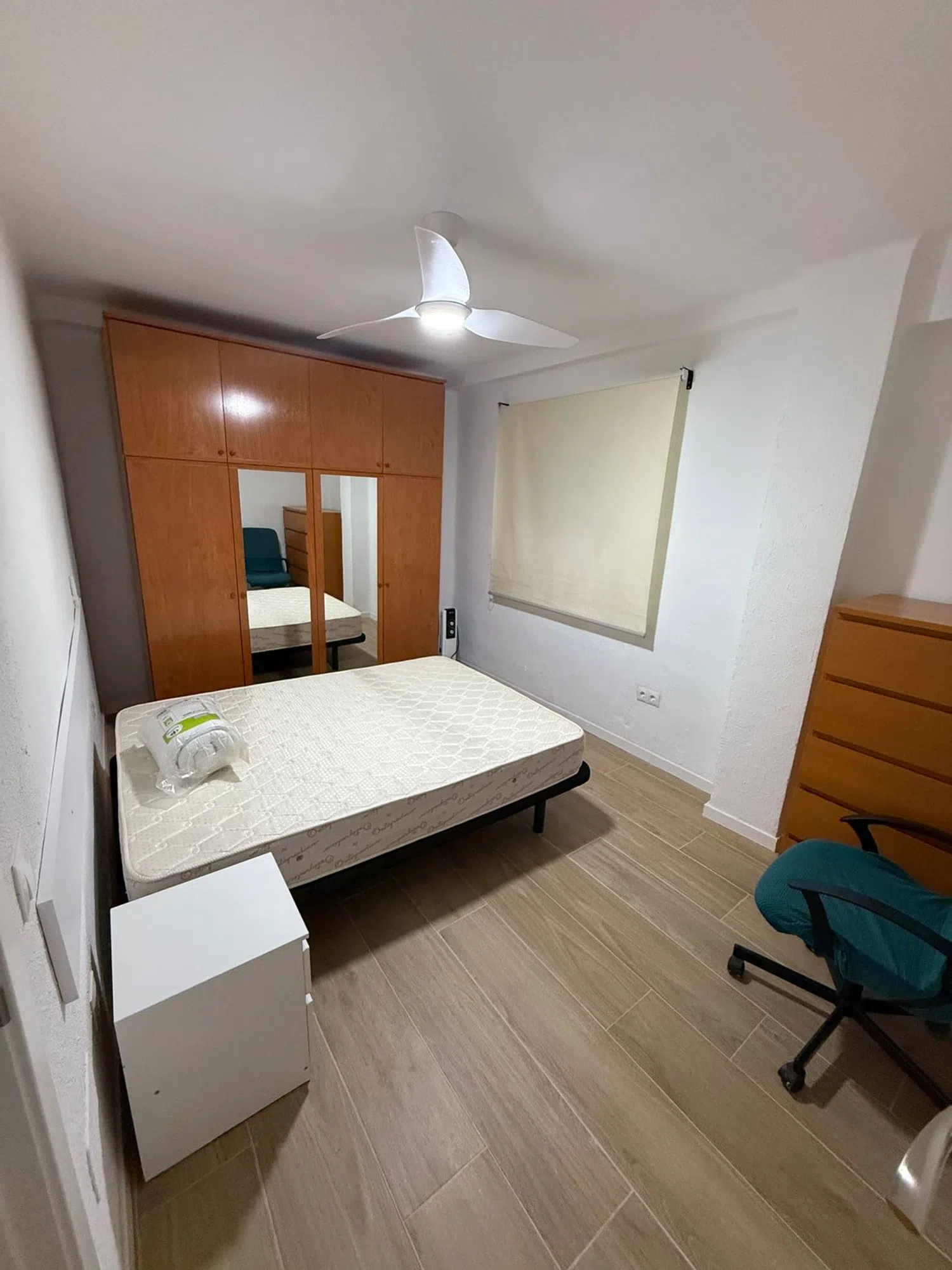 Piso en calle de Eugenia de Montijo, 73 - Foto 14