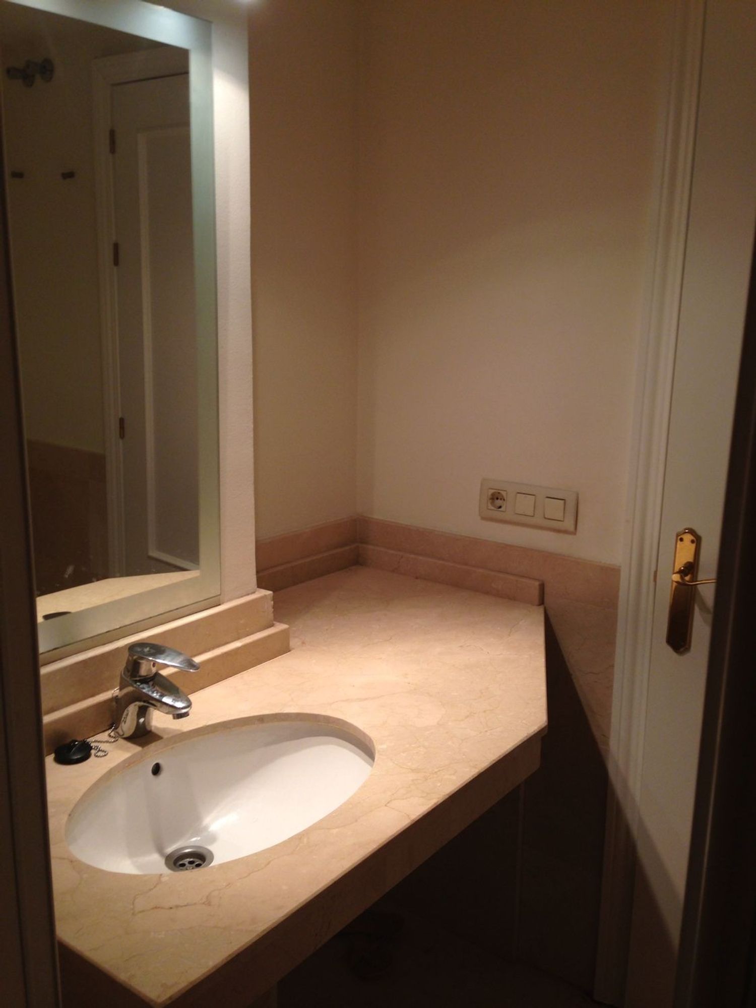 Estudio en calle Amador de los Ríos, 1 - Foto 14