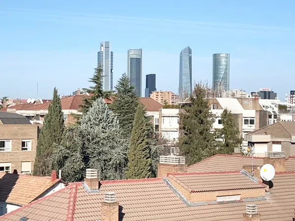 Piso en calle de Añastro, 9