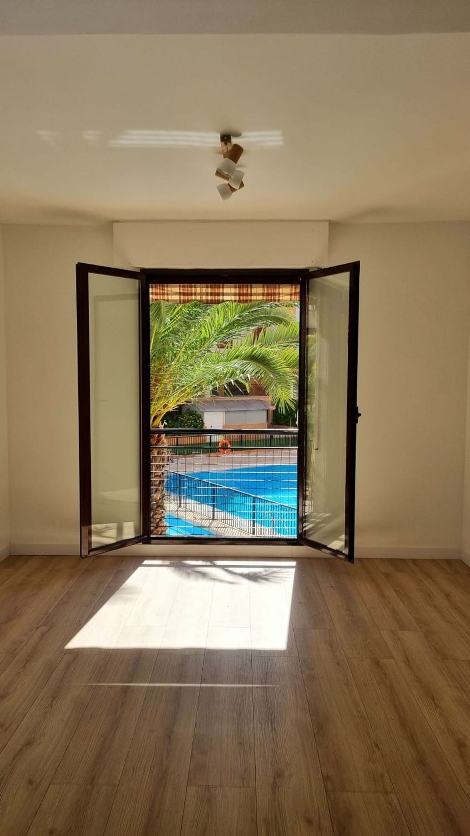 Estudio en calle de Jaime el Conquistador, 13 - Foto 1