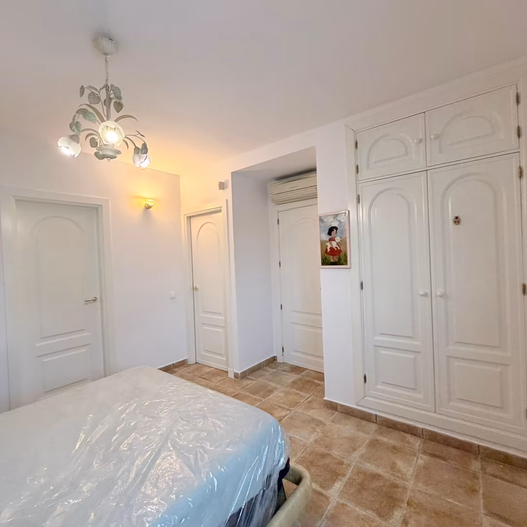 Chalet en  Calle de Julio Romero de Torres 4 - Foto 9