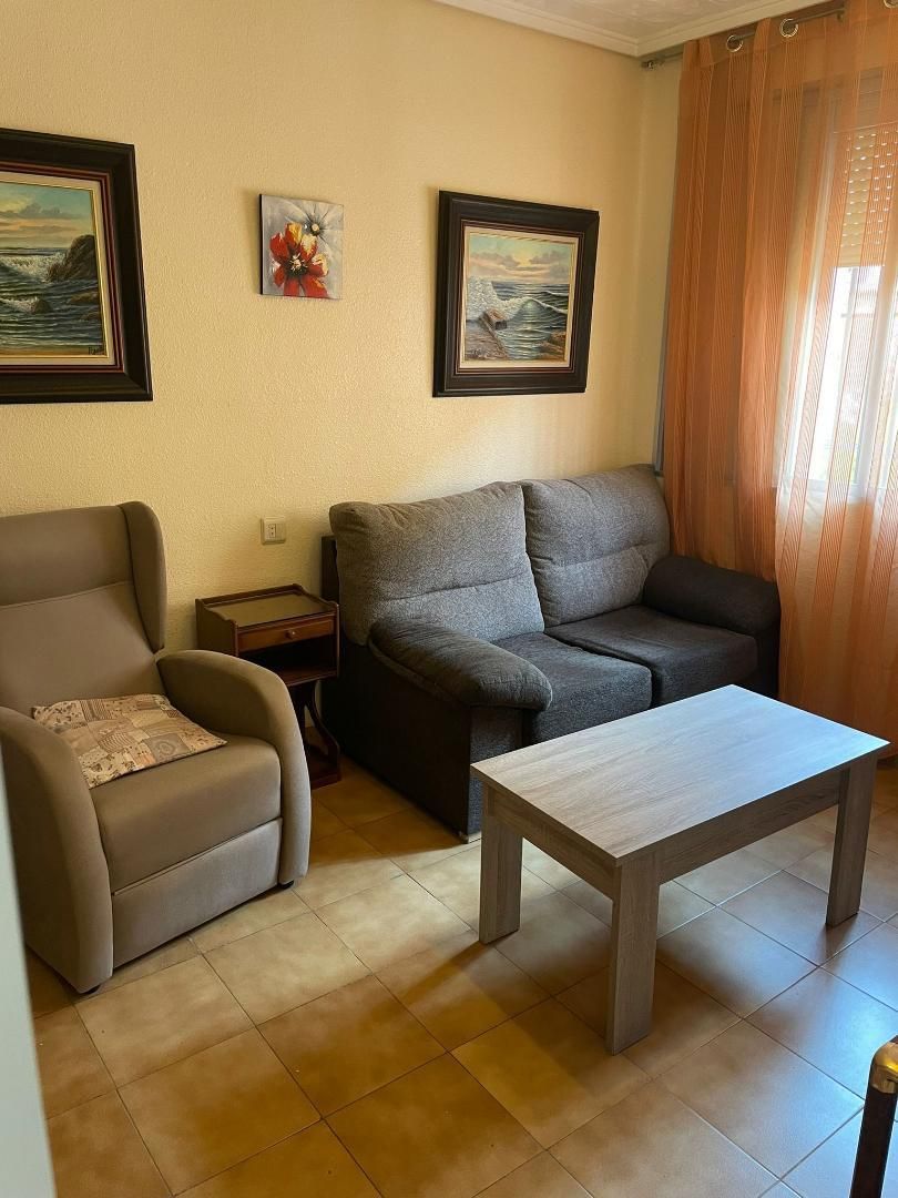 Planta baja en  Carrer de Montanejos 4 - Foto 4