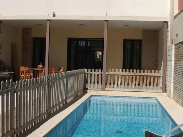 Casa independiente en calle de Vicente la Roda, 47 - Foto 1