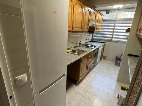 Piso en calle Carabias, 2