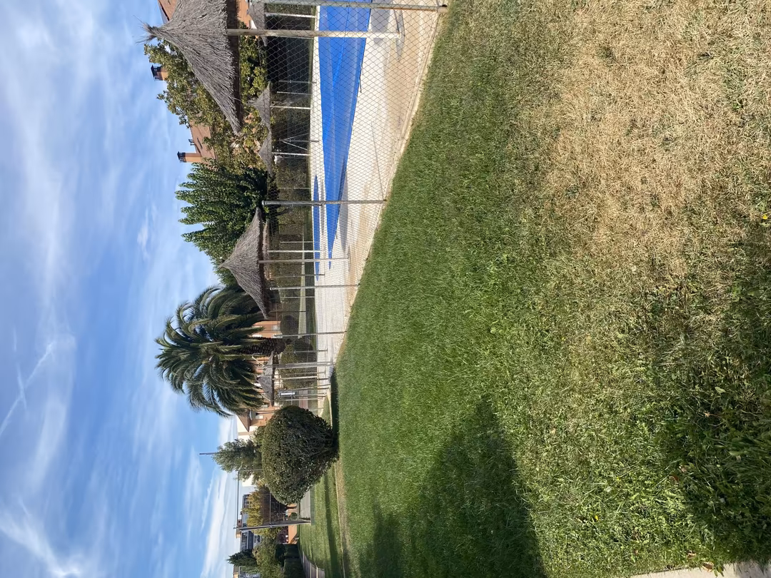 Chalet en  Calle de la Aviación Española 1804 - Foto 4