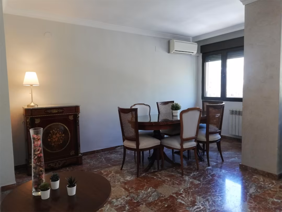 Piso en  Avenida de Andalucía 10 - Foto 2