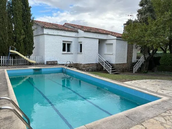 Casa o chalet independiente en Calle Castillo de Turégano, 13 - Foto 2