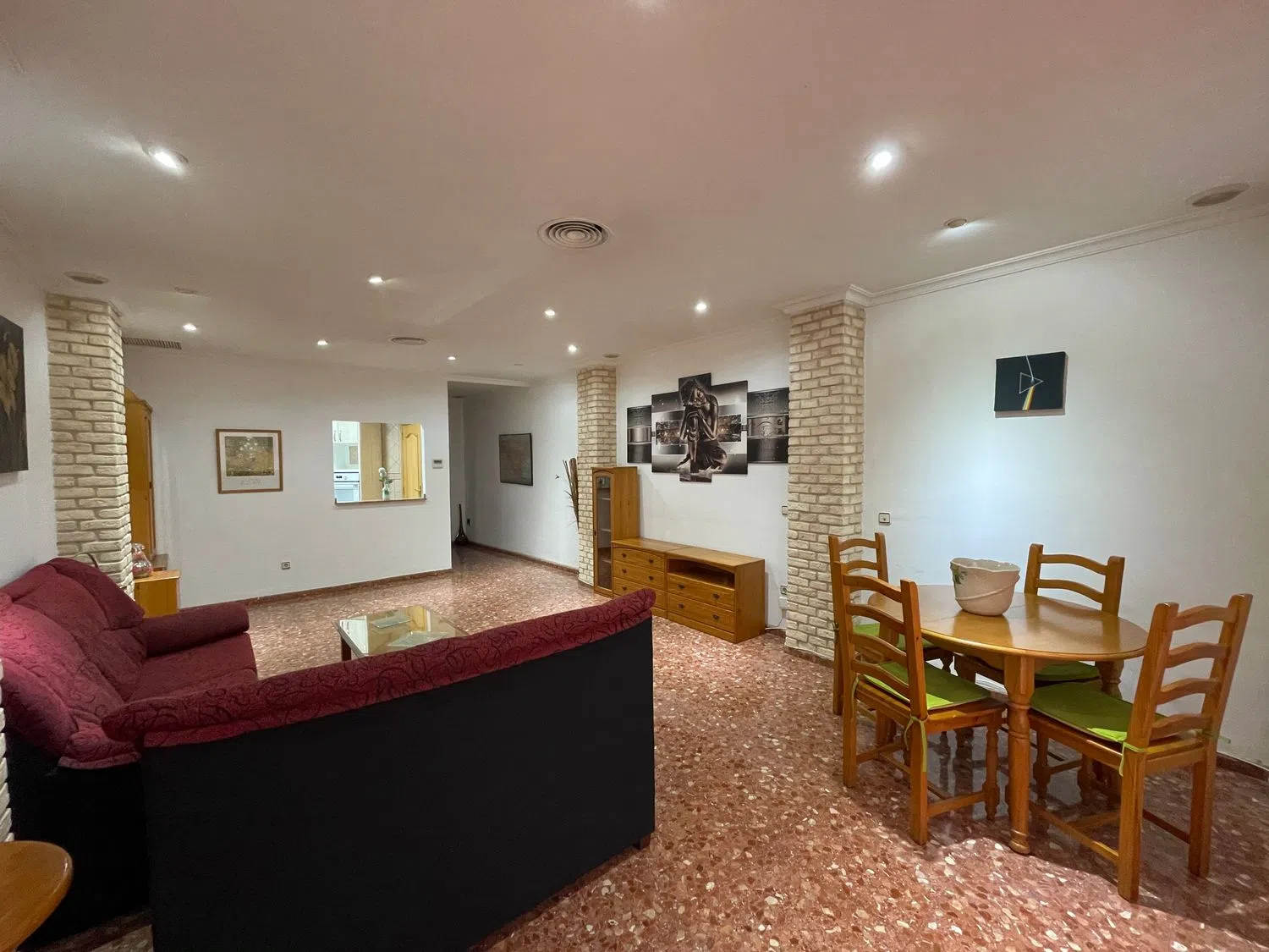 Chalet adosado en calle d'Agustina d'Aragó, 14 - Foto 2