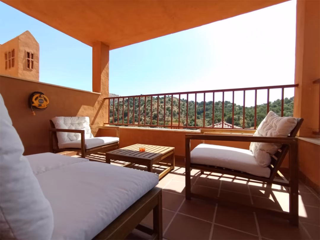 Piso en  Avenida Aljaima 15 - Foto 9