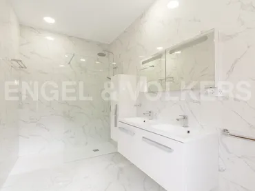 Chalet en Esplugues de Llobregat - Foto 35