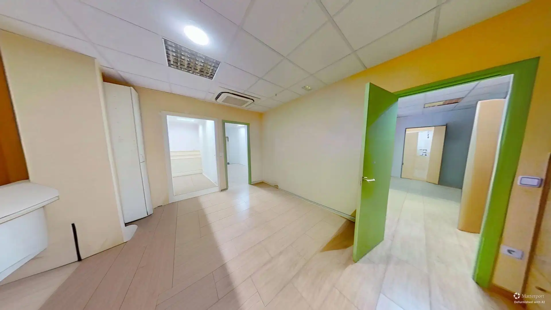 Local comercial en  Carrer SARAJEVO - Foto 18