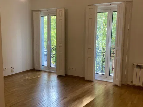 Piso en calle de Bretón de los Herreros, 35