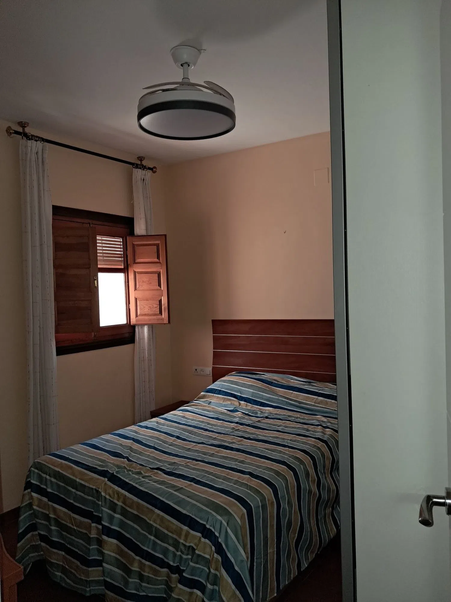 Casa independiente en calle Elvira, 42 - Foto 1