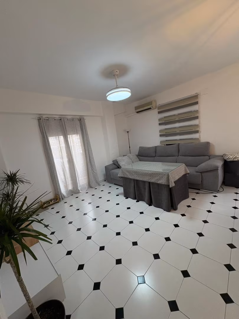 Piso en  Calle Ribera del Genil 15 - Foto 3