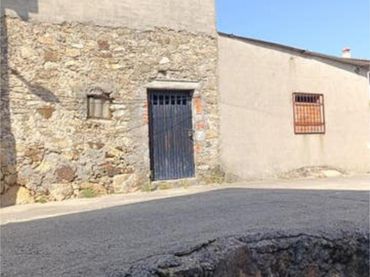 Chalet en calle canchales - Foto 1