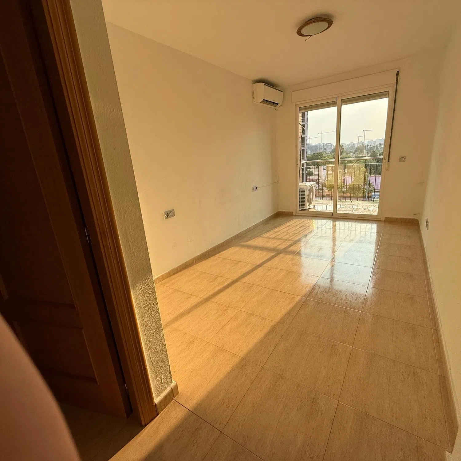 Piso en avenida Don Juan de Borbon, 96 - Foto 6