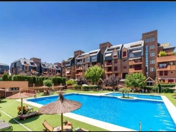 Piso en calle Aconcagua, 2 -28