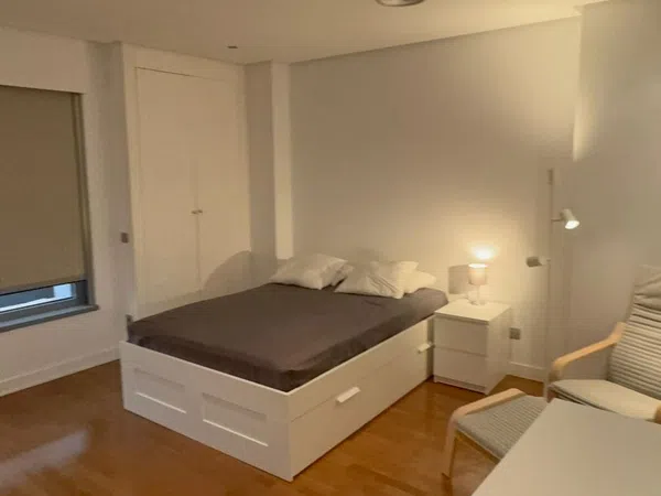 Estudio en calle de Dulce Chacón, 17