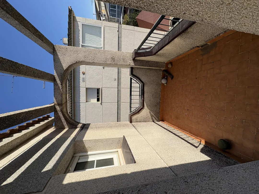 Casa adosada en  Carrer de Lluís Companys 51 - Foto 13