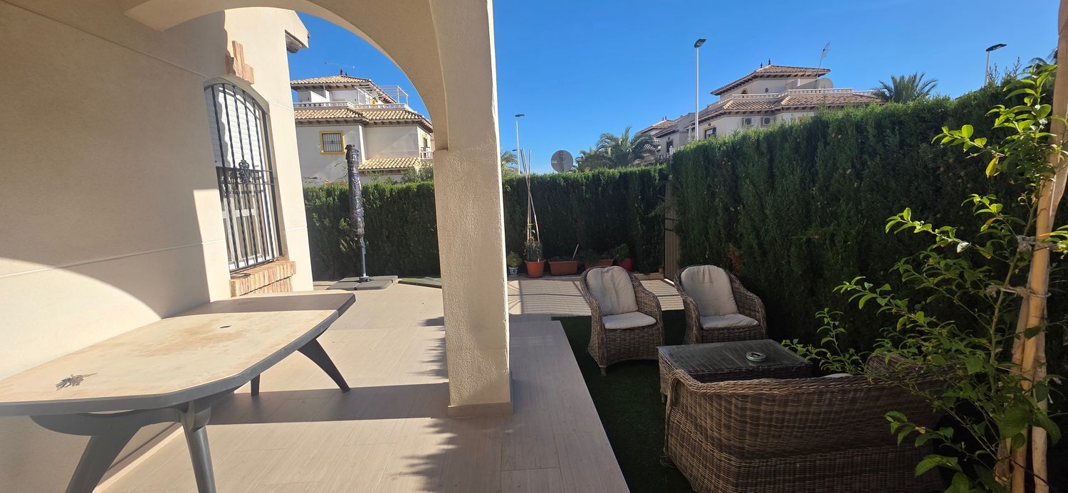 Chalet adosado en La Marina del Pinet, 1, La Marina, La Marina - Foto 3