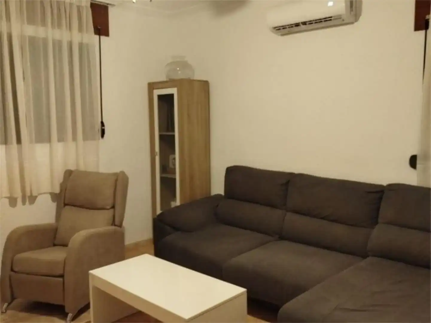 Chalet en  Avenida Rocío Durcal 9 - Foto 4