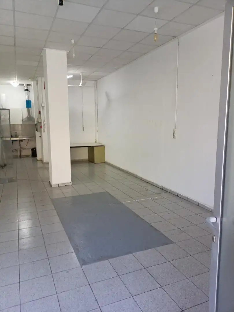 Planta baja en  Calle San Joaquín 8 - Foto 4