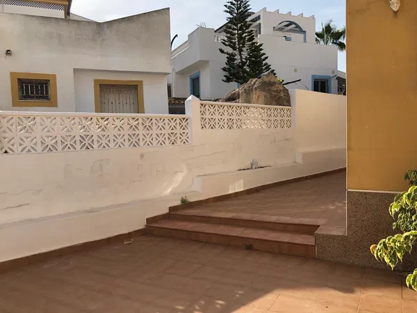 Casa o chalet independiente en Calle Salvador Dalí, 33, Los Balcones - Los Altos del Edén - Foto 6