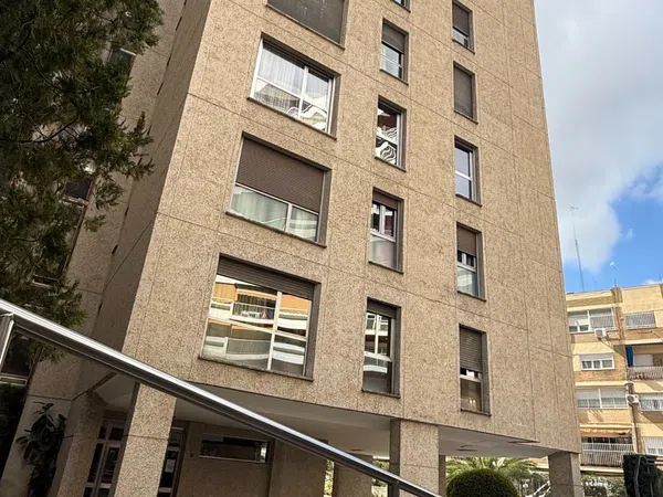 Piso en avenida de Adolfo Suárez, 10