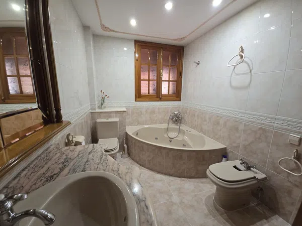 Casa de pueblo en Calle de Gabriel i Galán - Foto 10