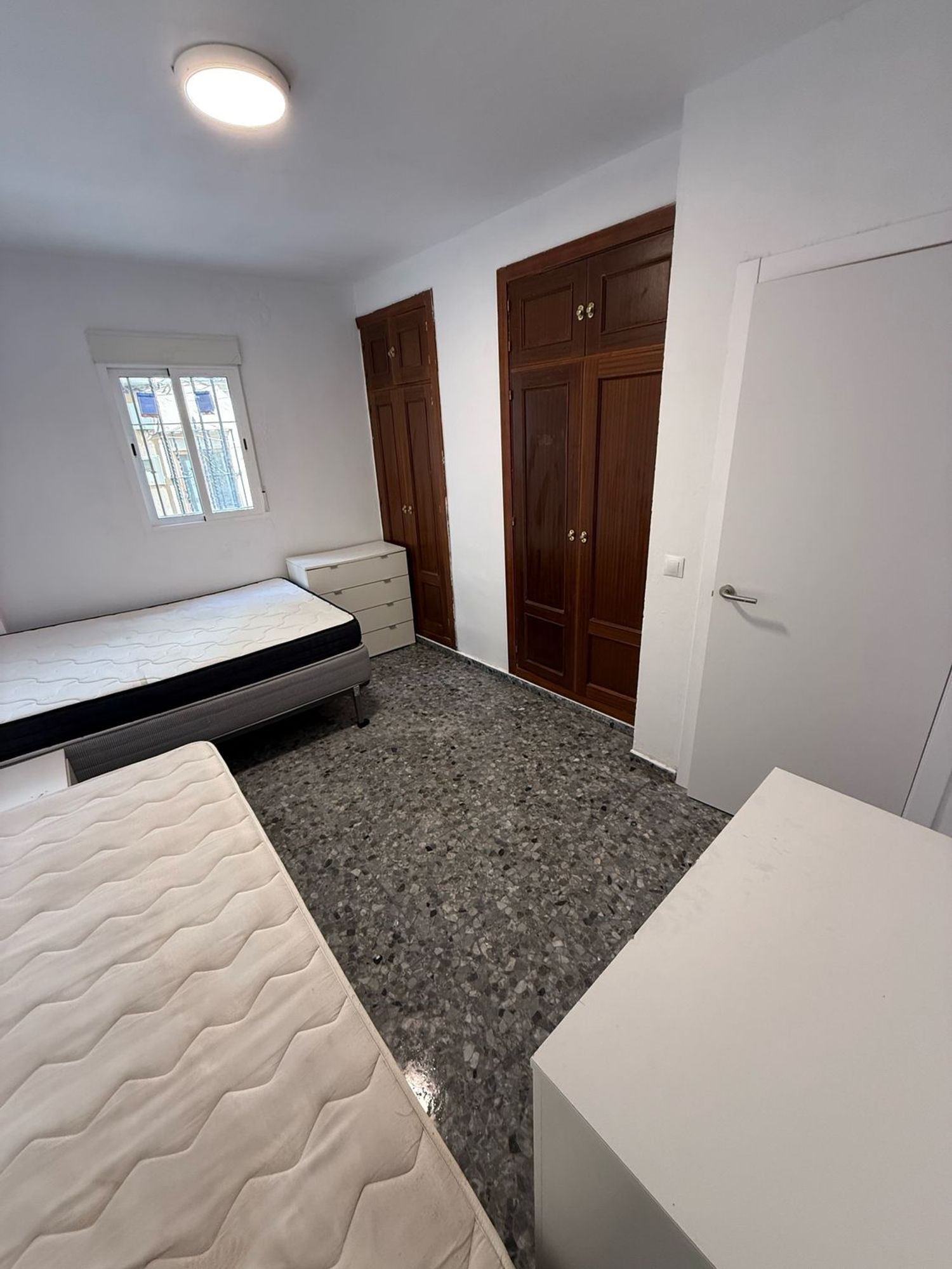 Piso en calle Brenes, 13