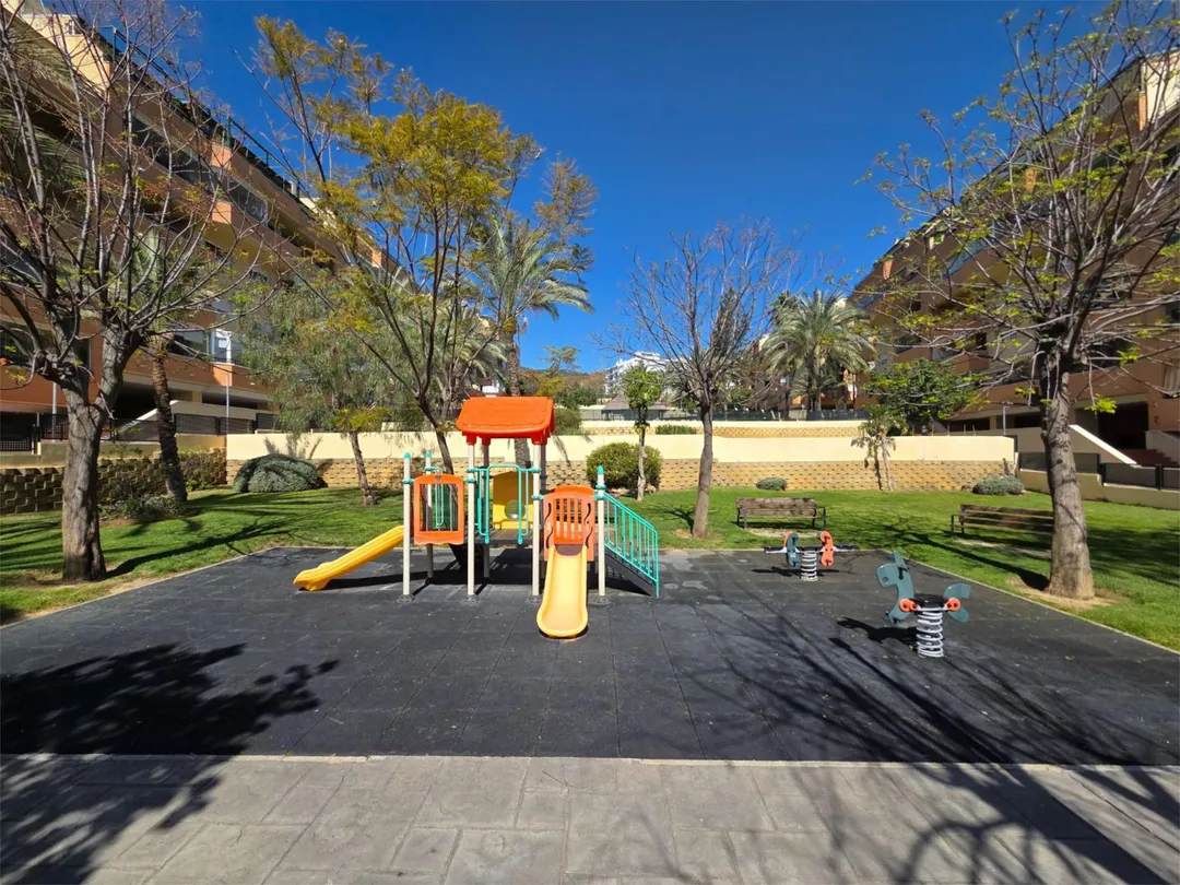 Piso en  Calle Lora del Río 21 - Foto 28