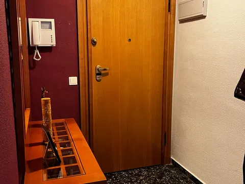 Piso en calle de L'Illa Cabrera, 21