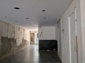 Local comercial en  Carrer de les Parellades 29 - Foto 7
