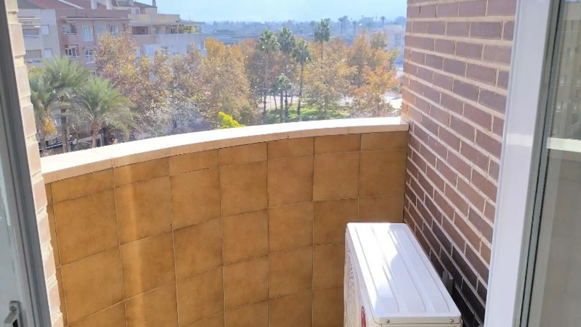 Piso en  Calle Historiador Juan Torres Fontes 13 - Foto 8