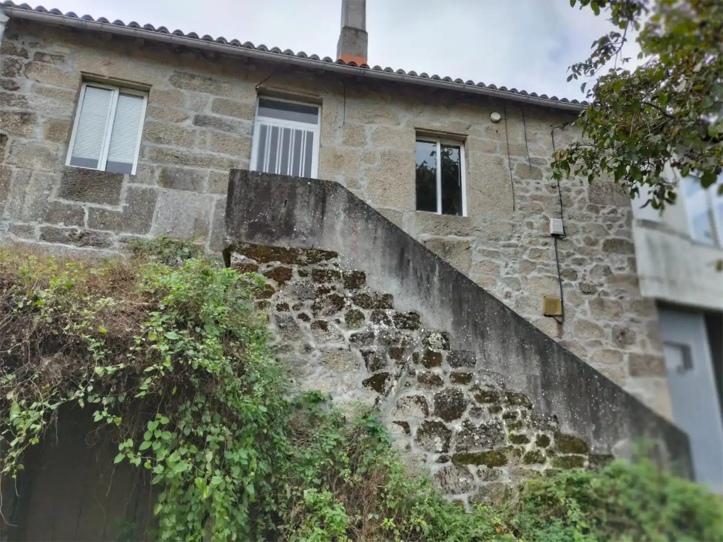 Casa adosada en  Estrada de Belesar 9 - Foto 2