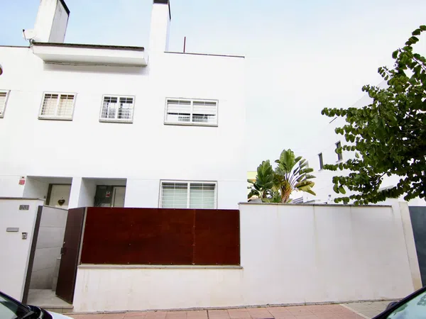 Chalet pareado en Avenida de la Sabiduría, 2 casaD, Nuevo Bulevar, Nuevo Bulevar - Foto 3